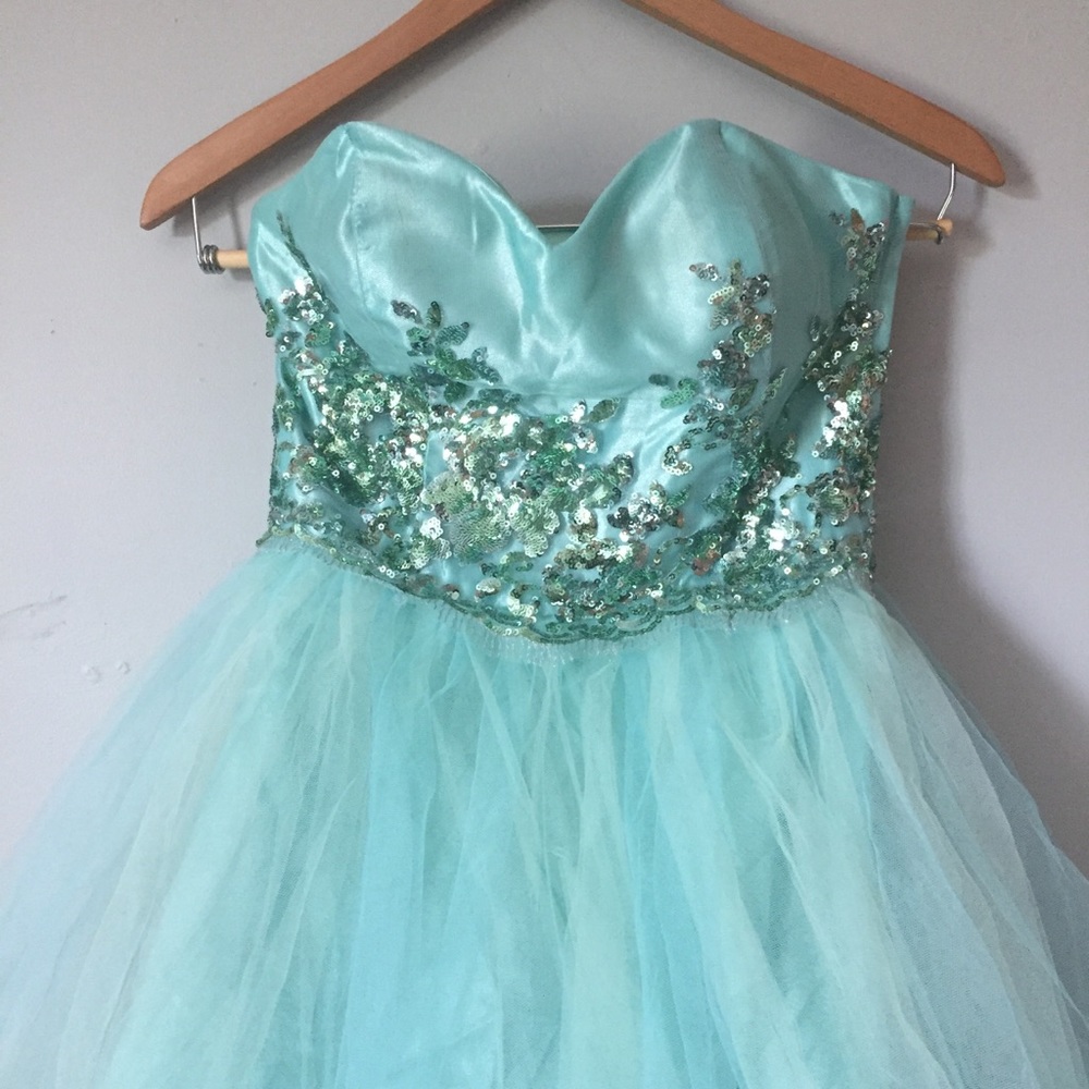 Prom dress